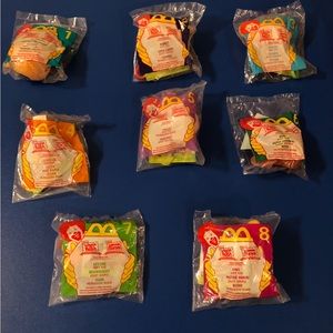 McDonalds 1999 Winnie The Pooh Happy Meal Complete Set